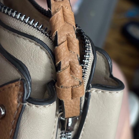 Rosetti Tan and White Rectangle Crossbody Satchel Bag - Picture 12 of 14